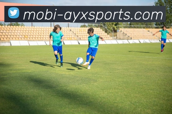 中国女足第十座玫瑰梦想球场落成献给陕西宜君的追风女孩们的美好祝福